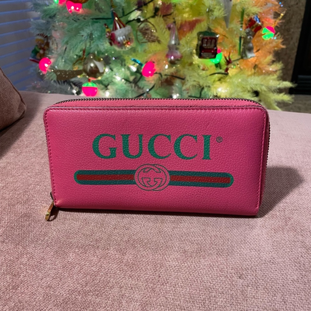 Gucci Pink and Green Striped Long Zip Wallet VGUC - Picture 1 of 8